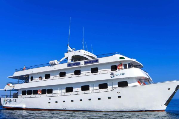 Solaris-Galapagos-Yacht.jpg